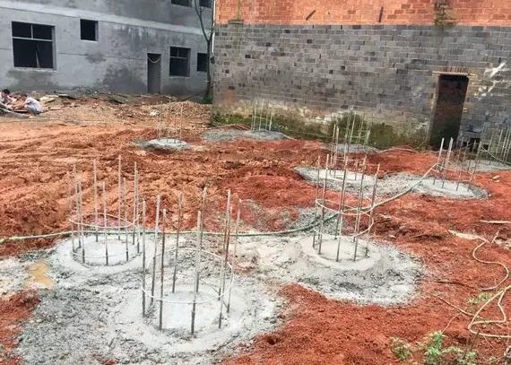 【自建房案例】網(wǎng)友30萬(wàn)蓋三層自建房，建成效果讓鄰居紛紛仿建！